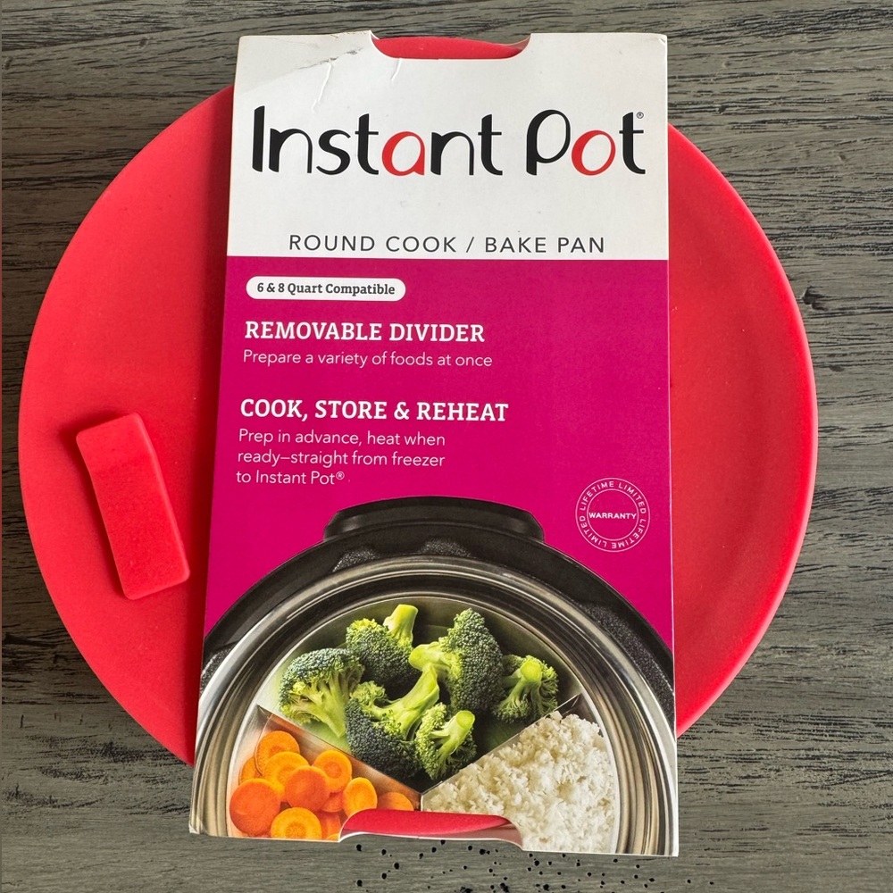 NWT Instant Pot Round Cook/Bake Pan With Lid and Divider